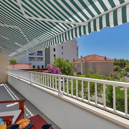 Beach Apartments Апартаменти *