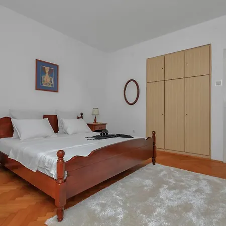 Beach Apartments Апартаменти *