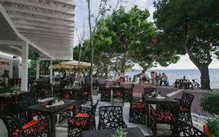 Beach Apartments * Макарська